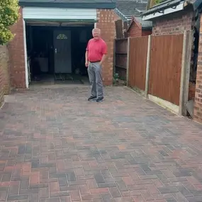 Bild von Spartan Paving & Landscaping Ltd