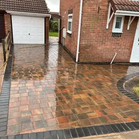 Bild von Spartan Paving & Landscaping Ltd