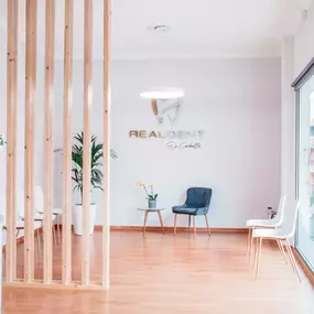 Bild von Realdent Dr. Carballo