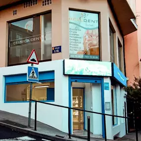 Bild von Realdent Dr. Carballo