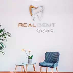 Bild von Realdent Dr. Carballo