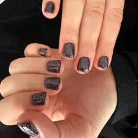 2_Imagen_Beyond_Nails.png