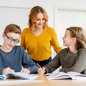 Die Vorteile bei Erste Nachhilfe Rösrath: Individuelle Betreuung, größte Flexibilität, qualifizierte Lehrkräfte, Spaß am Lernen und Notenverbesserung.