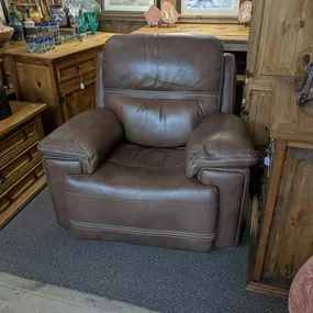 Bild von Mary's Cozy Home Furnishings