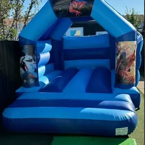 Bild von Loopylew Bouncy Castles