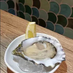 amarsushibar10.JPG