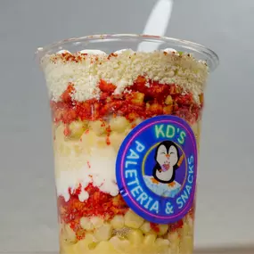 Corn in a cup. Recognized by the city and one of the most popular products. Corn cooked with a family recipe, mayonnaise or cream, butter, fresh cheese, sauce, and chili powder.

Elote en vaso. Reconocido por la ciudad y uno de los productos más populares. Elote cocinado con receta familiar, mayonesa o crema, mantequilla, queso fresco, salsa y chile en polvo.