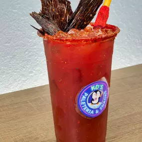 Prepared classic Clamato, or with dry shrimp.

Clamato preparado clásico, o con carne seca.