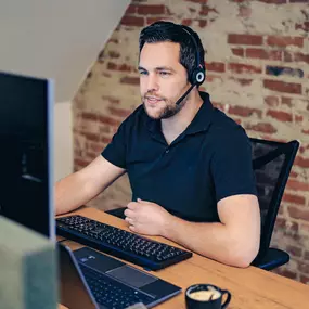 ​WP Lion is opgericht door Hugo van Leeuwen, een ervaren WordPress-specialist met meer dan 8 jaar expertise in het bouwen, optimaliseren en onderhouden van WordPress-websites. Zijn passie voor het helpen van ondernemers ontstond tijdens zijn eigen ondernemersreis, waarbij hij ontdekte hoe cruciaal een goed functionerende website is voor zakelijk succes. Deze ervaring leidde tot de oprichting van WP Lion, met als missie om ondernemers te ontzorgen door hun websites te transformeren van statische 