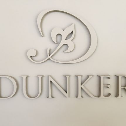 Logo von BESTATTUNGEN & TRAUERVORSORGE DUNKER