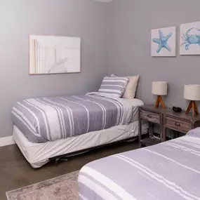 Soft surroundings for deep healing.