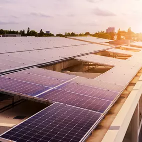Gemeinsam entwickeln wir das für Sie passende Energiekonzept, das auf Ihre Bedürfnisse zugeschnitten ist. Unsere innovativen Lösungen geben Ihnen die Möglichkeit, unabhängiger von den Schwankungen der Strompreise zu werden.