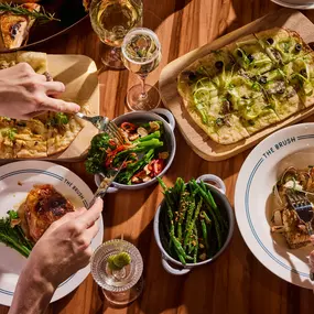 Bild von The Brush East London Grand Café