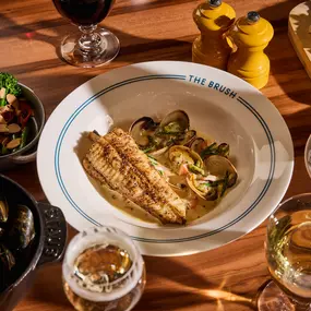 Bild von The Brush East London Grand Café
