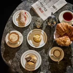 Bild von The Brush East London Grand Café