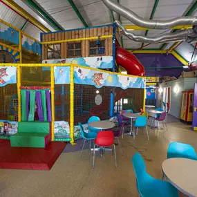 Bild von Red Robin Wacky Warehouse