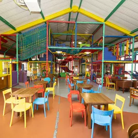 Bild von Paper Mill Wacky Warehouse