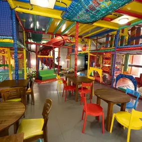 Bild von Paper Mill Wacky Warehouse