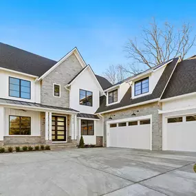 Siding and Roofing by DCF Contracting