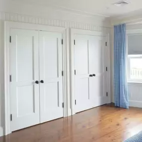 Bild von One Day Doors and Closets of San Antonio