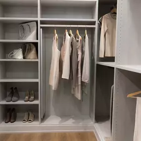 Bild von One Day Doors and Closets of San Antonio