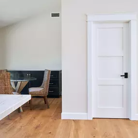 Bild von One Day Doors and Closets of San Antonio
