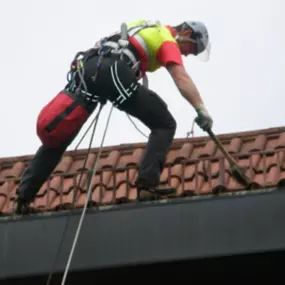 Bild von A.R.C.Tec Seilunterstützte Höhenarbeit