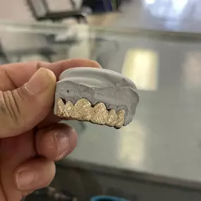 Bild von Torres Realm Custom Grillz & Jewelry
