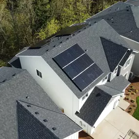 Willamette Valley solar installations blending seamlessly into Pacific Northwest neighborhoods. This wide-angle view demonstrates how Sunward Power systems complement diverse home styles and architectural designs. From modern builds to traditional homes, our installations maintain curb appeal while delivering clean energy. Solar belongs in every valley neighborhood.