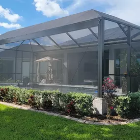 Bild von New Model Rescreening and Painting Corp | Pool Cage Solutions
