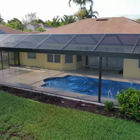 Bild von New Model Rescreening and Painting Corp | Pool Cage Solutions