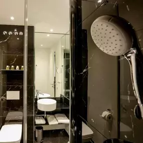 Walk in shower