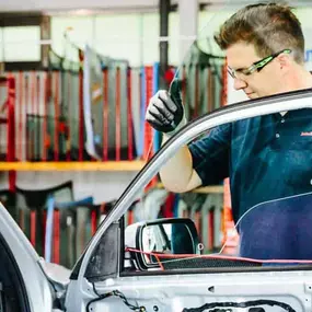 Bild von Junited Knüpfer Autoglas Oberfranken GmbH