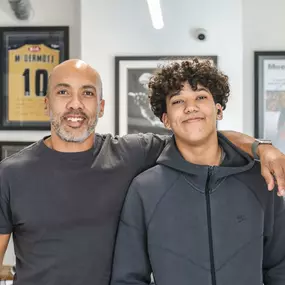 Bild von Framegame Leeds - Picture Framers & Shirt Framing