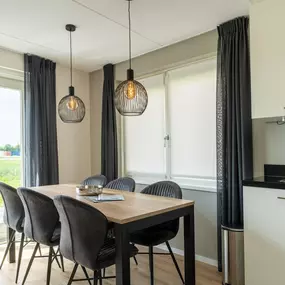 Bild von Modern vrijstaand vakantiehuis in Scherpenisse met een tuin - Belvilla by Oyo