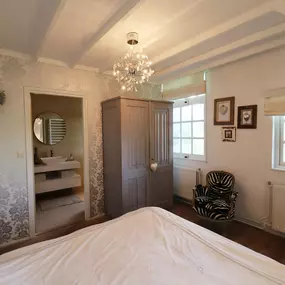 Bild von Uniek landhuis op een familielandgoed - Belvilla by Oyo