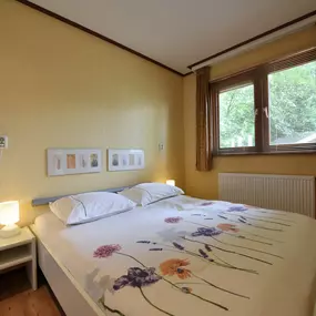 Bild von Ruim chalet met omheinde tuin, Veluwe - Belvilla by Oyo