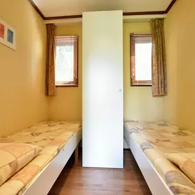 Bild von Ruim chalet met omheinde tuin, Veluwe - Belvilla by Oyo