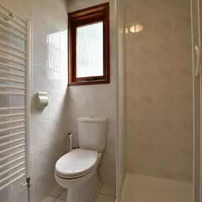 Bild von Ruim chalet met omheinde tuin, Veluwe - Belvilla by Oyo