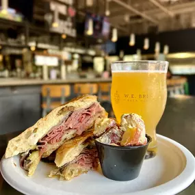 Bild von The Dell: Food & Brew Hall
