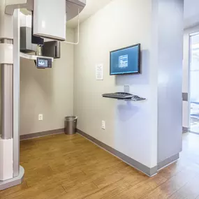 We value excellence at Signature Orthodontics. We make sure to use only the best in technology, techniques, and materials. Our certified, trained dental assistants take meticulous care in sterilizing our instruments with efficiency and the best in steam and heat technology. We have an on-site Planmeca digital Panoramic and Cephalometric x-ray machine and an iTero, the intra-oral digital scanner. This means everything you could possibly need to get your treatment started, is available in our offi