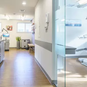 We value excellence at Signature Orthodontics. We make sure to use only the best in technology, techniques, and materials. Our certified, trained dental assistants take meticulous care in sterilizing our instruments with efficiency and the best in steam and heat technology. We have an on-site Planmeca digital Panoramic and Cephalometric x-ray machine and an iTero, the intra-oral digital scanner. This means everything you could possibly need to get your treatment started, is available in our offi