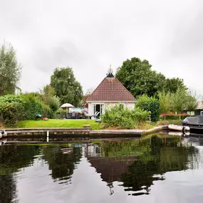 Bild von Luxe bungalow met sauna en buiten spa in EarnewÃ¢ld - Belvilla by Oyo