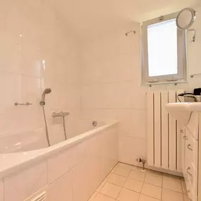 Bild von Luxe woning in Zuid-Limburg met bubbelbad en sauna - Belvilla by Oyo