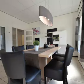 Bild von Luxe woning in Zuid-Limburg met bubbelbad en sauna - Belvilla by Oyo