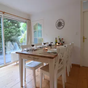 Bild von Sfeervolle bungalow met sauna en hottub - Belvilla by Oyo