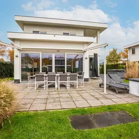 Bild von Moderne villa bij Harderwijk met bubbelbad - Belvilla by Oyo