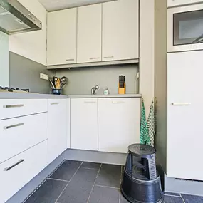 Bild von Vakantiehuis aan het water met steiger - Belvilla by Oyo