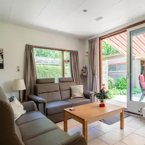 Bild von Rustig gelegen vakantiehuis met gedeeld zwembad - Belvilla by Oyo