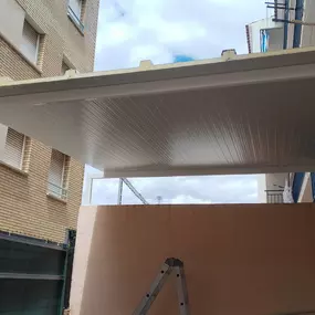 ALUMINIO_Y_REFORMAS_RR_Calafell_1.jpeg